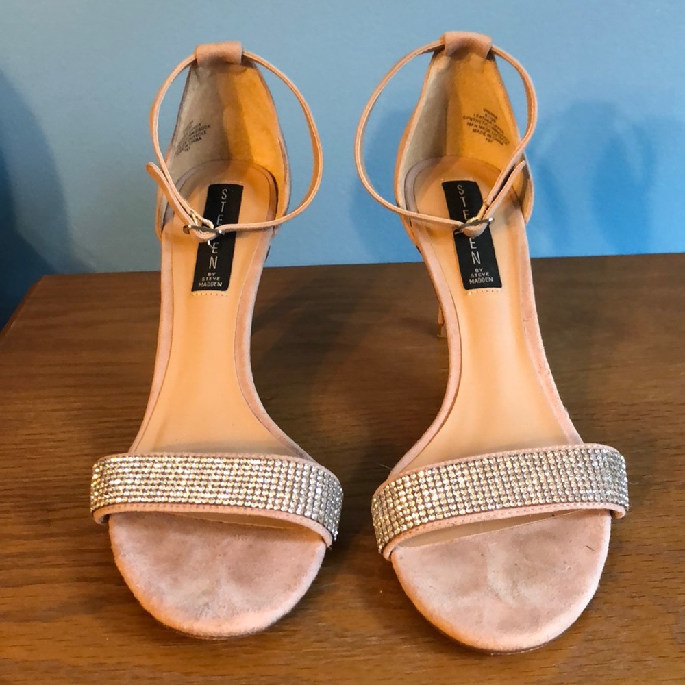 Classy high heels.